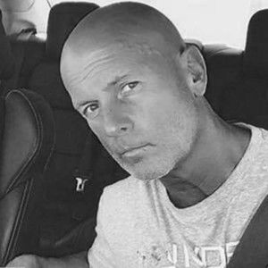 Meet your Posher, Stephen